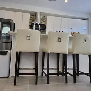  Guest house 5 Star Canada
